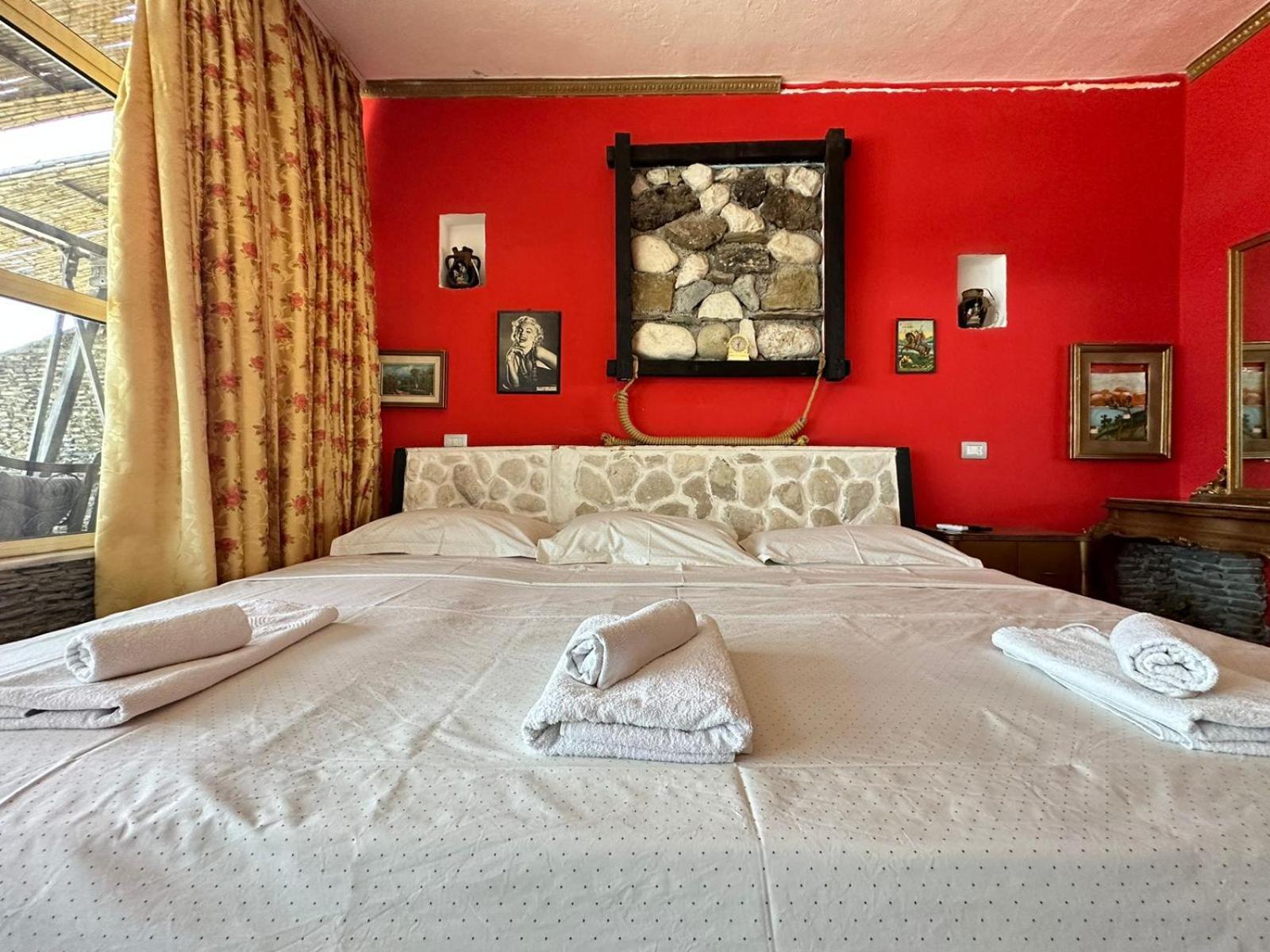 Hotel Vila "Oda E Miqve" Vlorë Eksteriør bilde