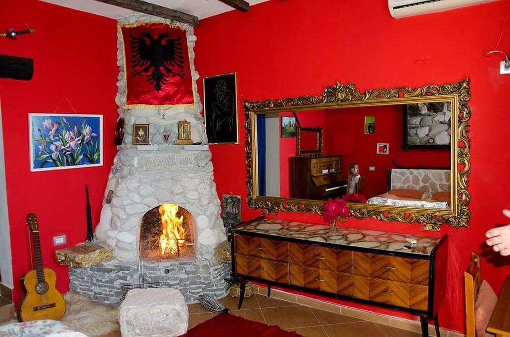 Hotel Vila "Oda E Miqve" Vlorë Eksteriør bilde